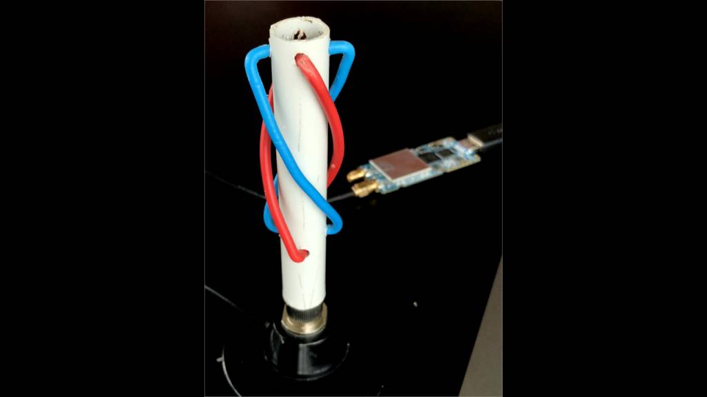 Cyril (@kotzebuedog on Twitter)'s Homebrew Antenna